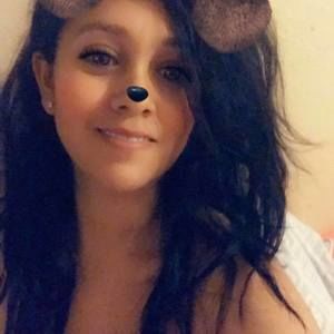 Meet your Posher, Valeria